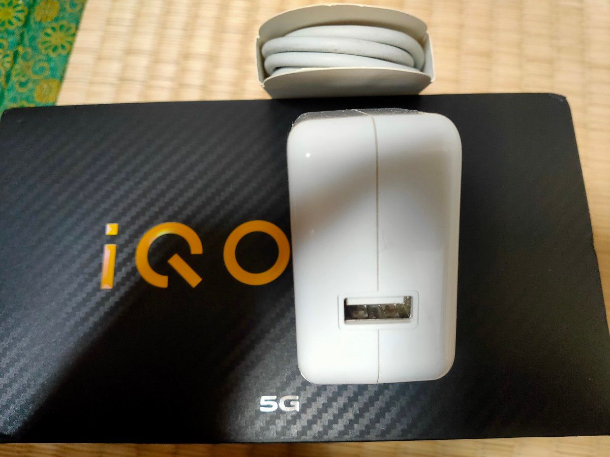【送料無料】vivo IQOO 3 5G　付属品　専用 充電器とケーブルのみ　ご購入間違い無いように　アダプターとケーブルのみ
