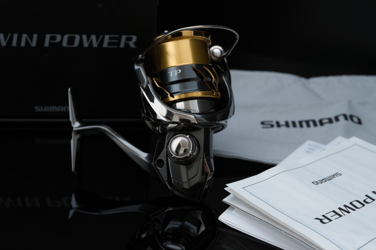 シマノ SHIMANO 20ツインパワー 2500S_画像1