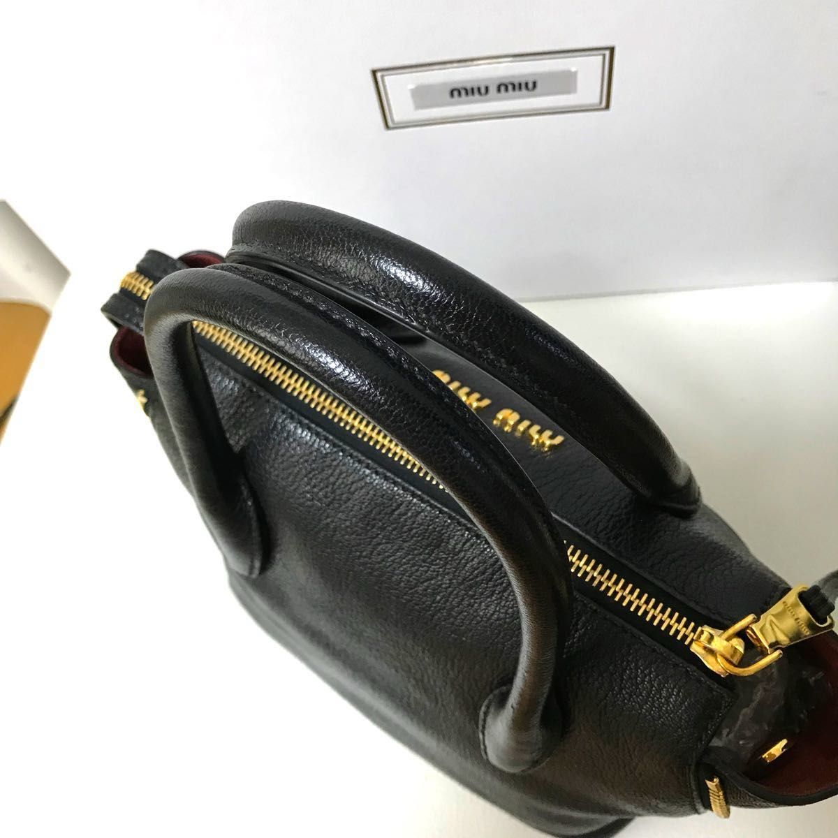 miumiu ミュウミュウ マドラス 本革 レザー 2way ショルダー miumiu ミュウミュウ マドラス 本革 レザー 2way ショルダー
