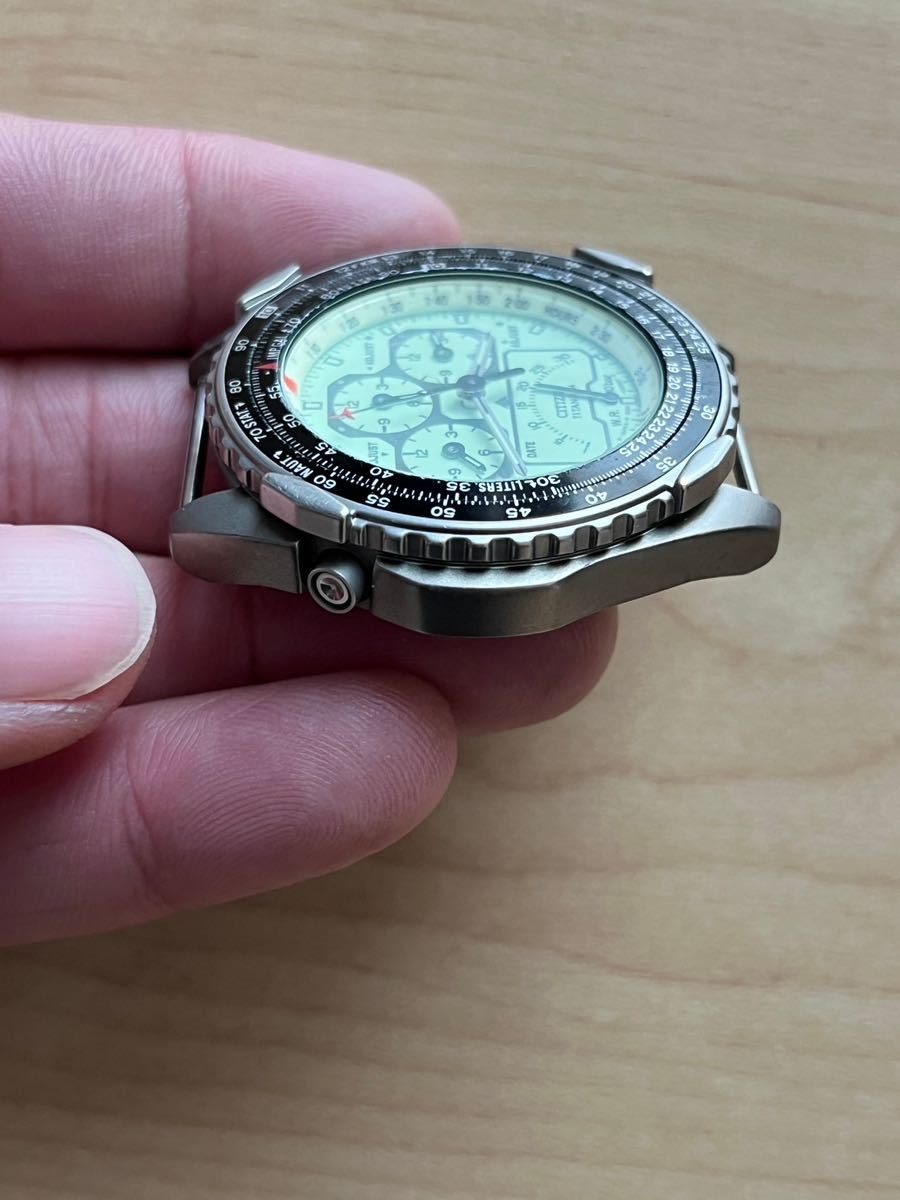 CITIZEN シチズン チタン製 ウィングマン メンズ クォーツ腕時計 ビンテージ 電池切れ _画像6