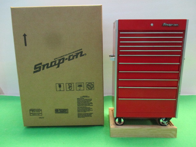 【在庫１点のみ】 スナップオン Snap on グッズ ミニチュア 工具箱 貯金箱 ジオラマ ディスプレイ用 展示品 未使用 1/8 ②_画像1