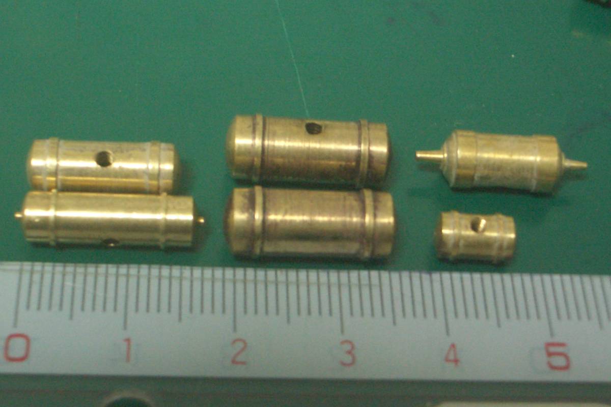 真鍮挽物製・空気溜（エアータンク）各種40個～小型14ケ+中.大型26ケ/発生品_画像6