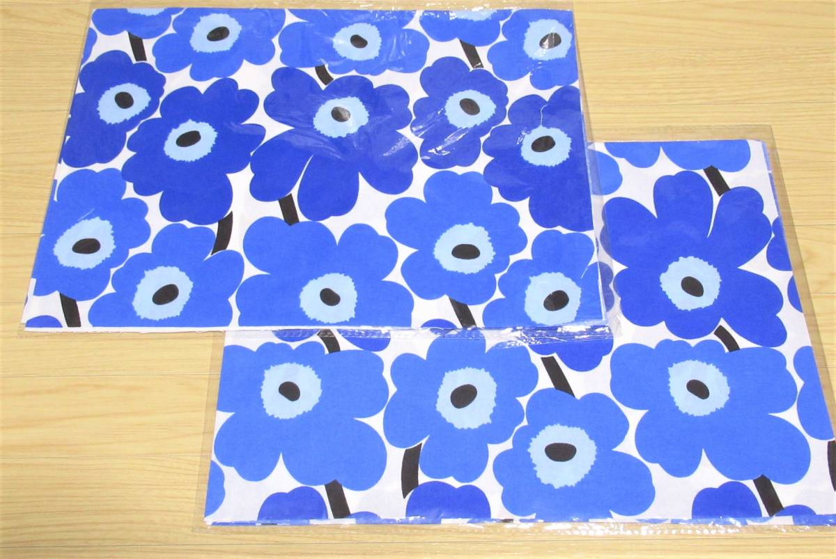 ●ブルー マリメッコ marimekko ウニッコ ハギレ 生地 ハーフサイズ 2枚　はぎれ_画像1