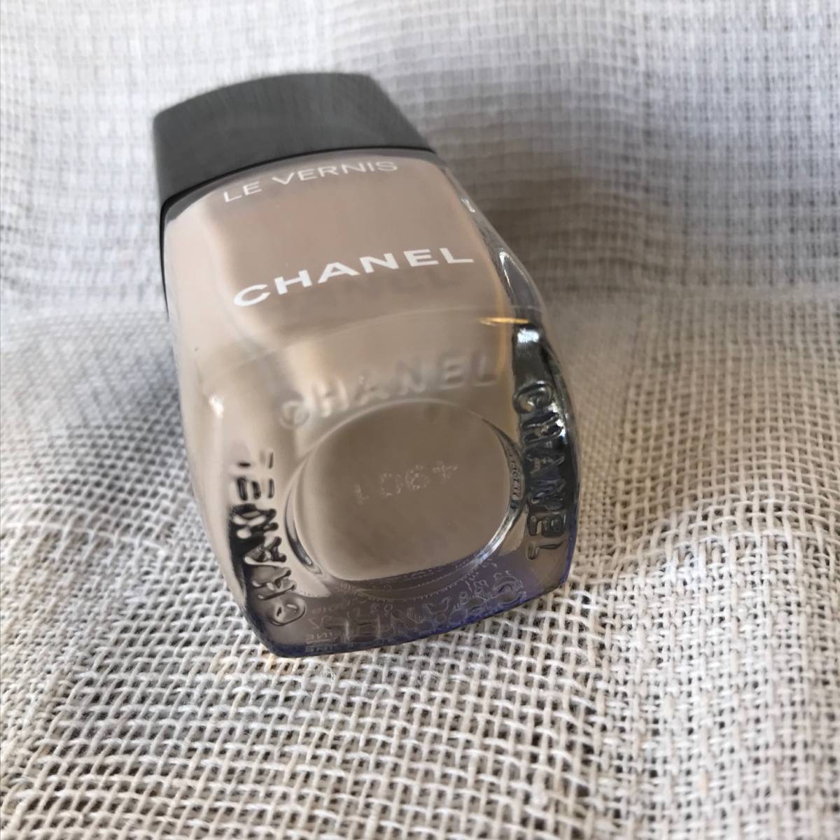 CHANEL VERNIS シャネル ヴェルニ ロングトゥニュ 559 FRENZY フレンジー ☆人気色☆ 生産終了 グレージュ系ネイルエナメル 廃番_画像7