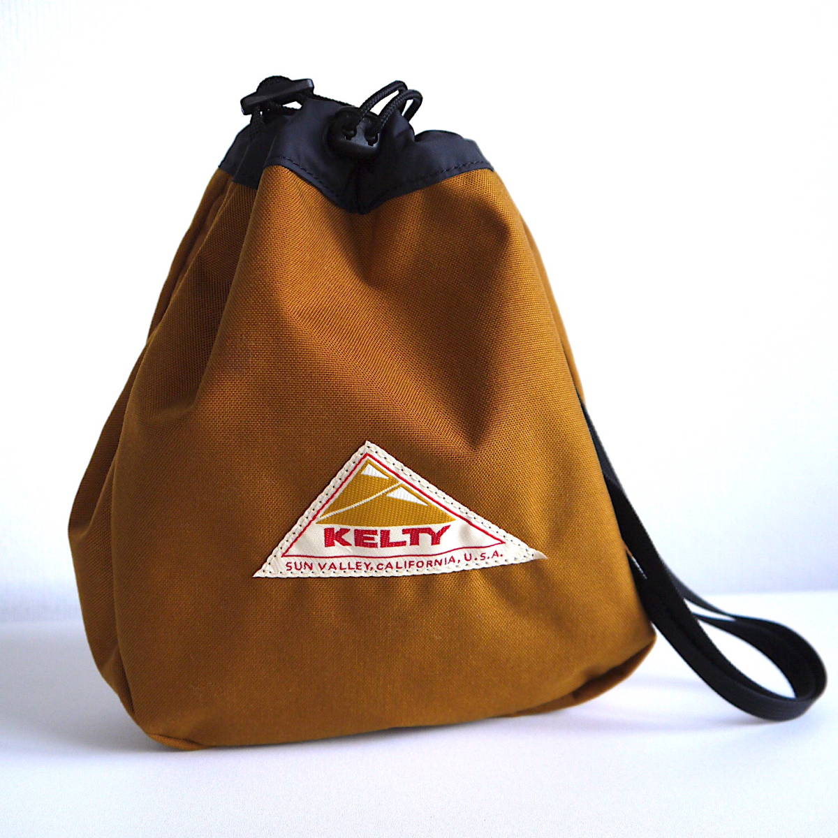 KELTY KINCHAKU SHOULDER　ケルティ 巾着ショルダーバッグ〈 近所のお出かけにピッタリなサイズ感 〉ブラウン　CORDURA製ナイロン　美品_画像1