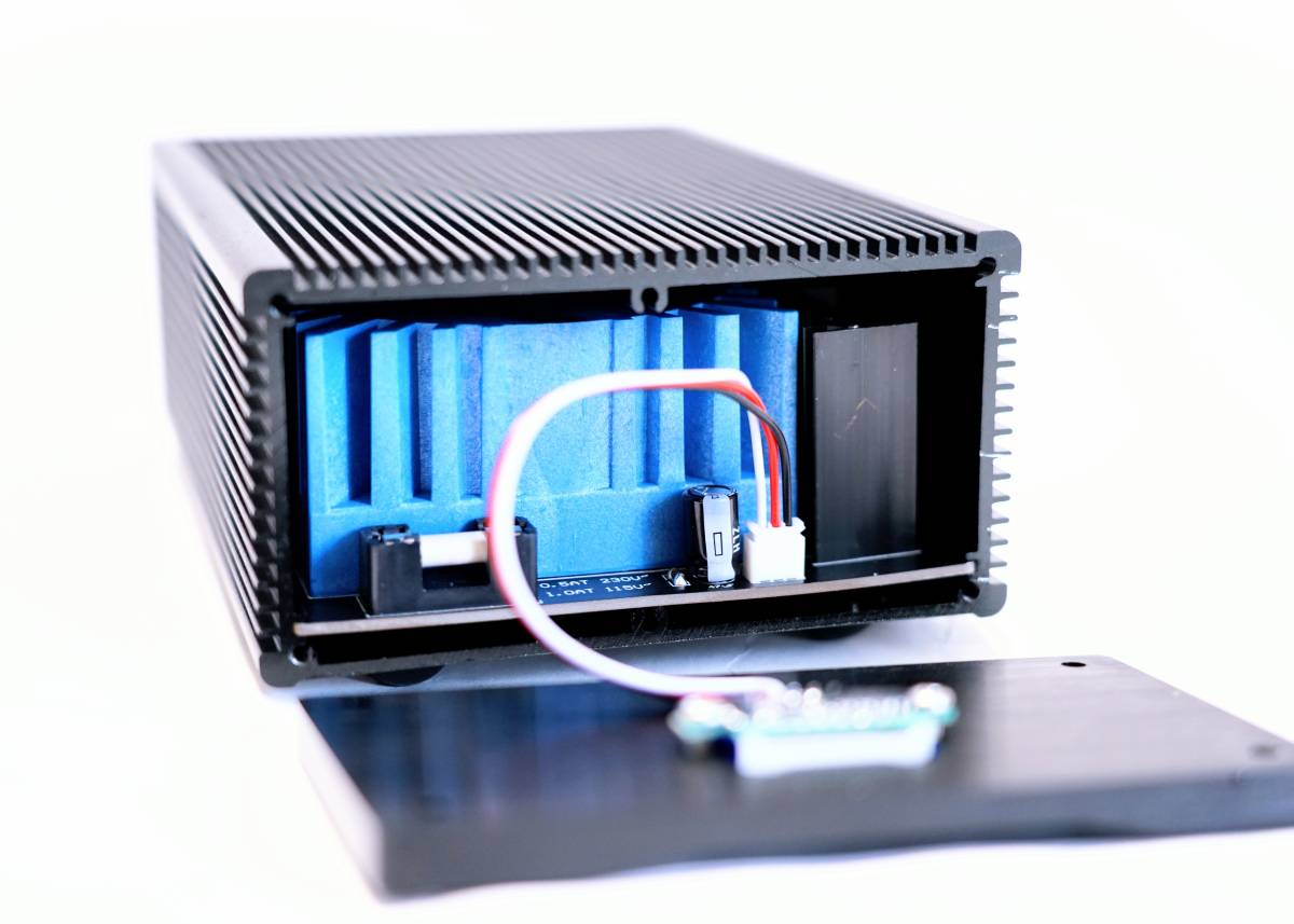 ノイズフロア1μV! 5V 5A 25W 超低ノイズリニアUSB電源 ノイズフロア1μV! 5V 5A 25W 超低ノイズリニアUSB電源