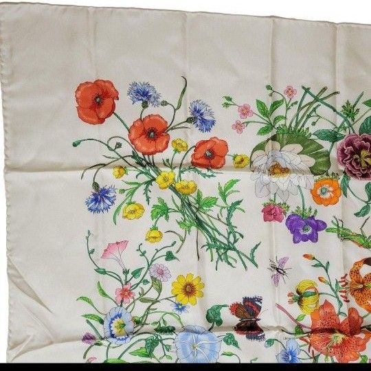 GUCCI スカーフ 87×87 V ACCORNERO クリーム 花 昆虫|Yahoo GUCCI スカーフ 87×87 V ACCORNERO クリーム 花 昆虫|Yahoo