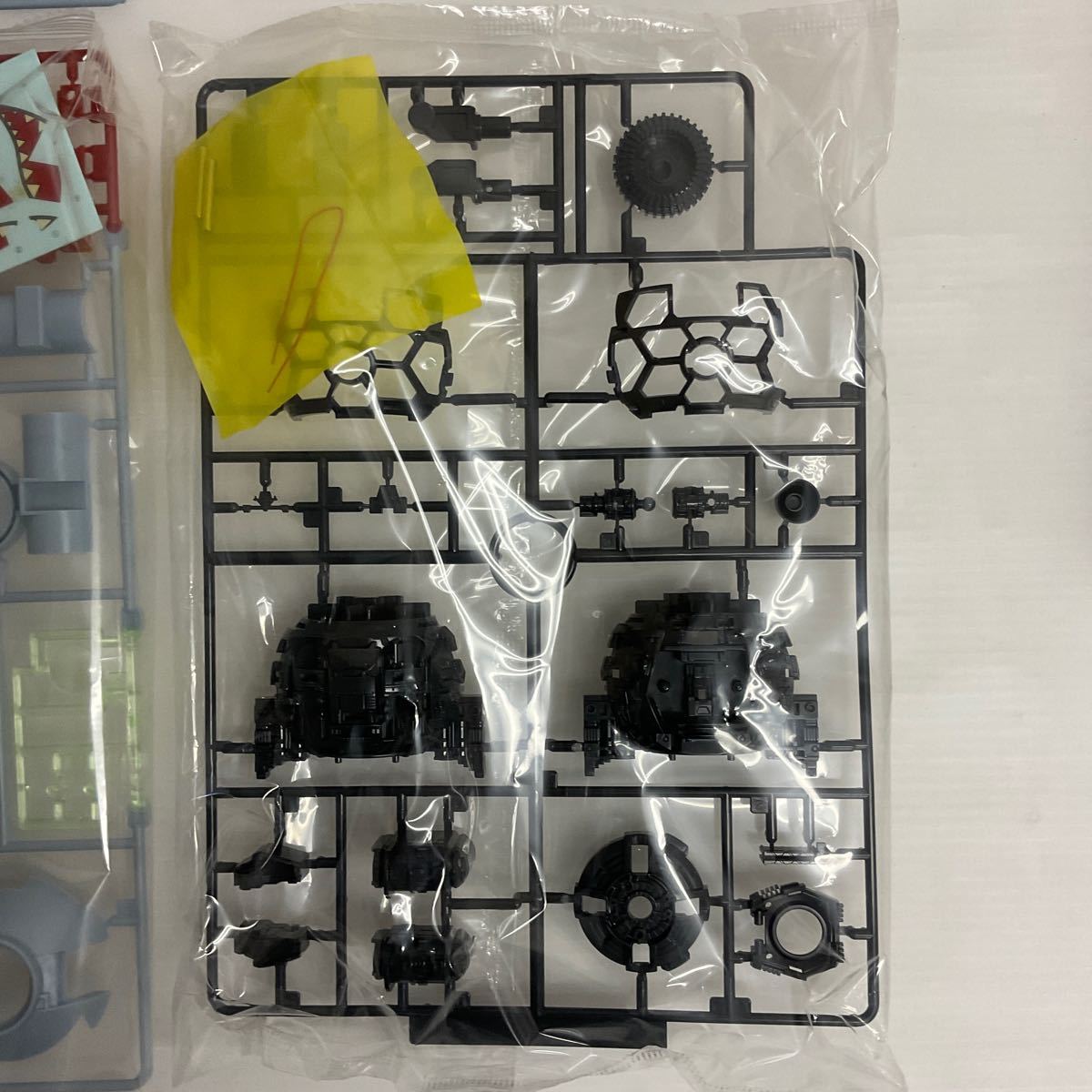 GA125-80T RB-79 ボール シャークマウスマーキング仕様 （1/100スケール MG その他 機動戦士ガンダム MS IGLOO 0145381）説明書なし_画像8