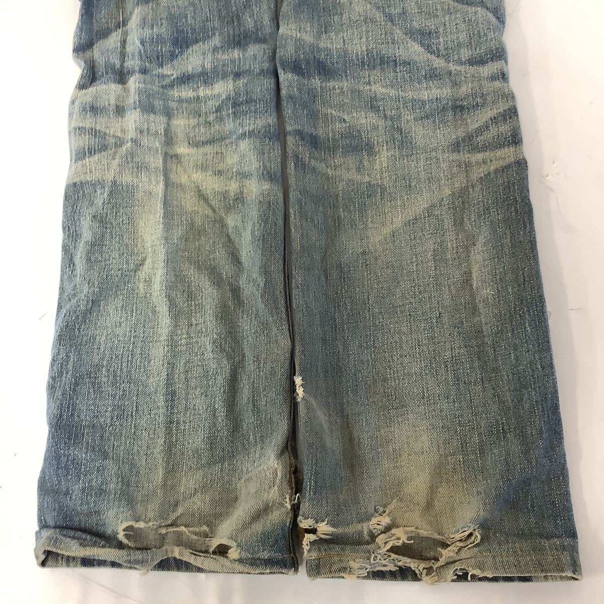 ◯営KU057-A7T60【埼玉発】LEVI'S リーバイス ジーンズ 502 W29 L33 CA00342 WPL423 ダメージ有り サイズ詳細説明欄 現状品_画像7