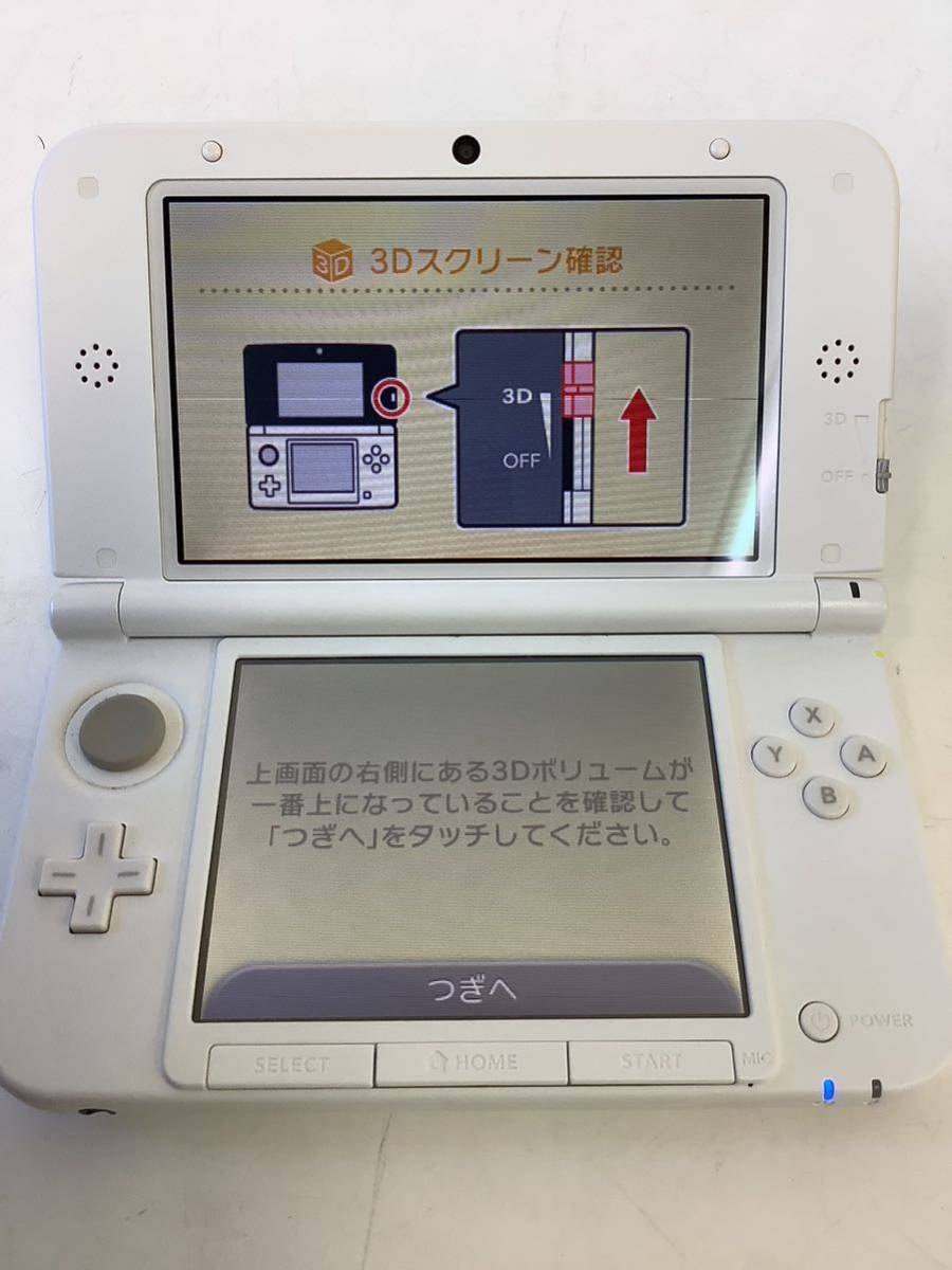 ○営NI051-A9S60【埼玉発】Nintendo 3DS LL ニンテンドー　ホワイト　SPR-001 ゲーム機　任天堂 ※通電確認・初期化済み※付属品写真参照_画像2