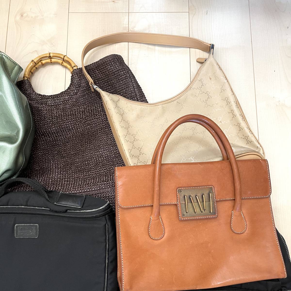 １円〜 ◇大量出品◇ COACH コーチ クレージュ リッチモンド ロベルタ など バッグ リュック 10点 セット まとめ 再落無し 売り切り_画像3