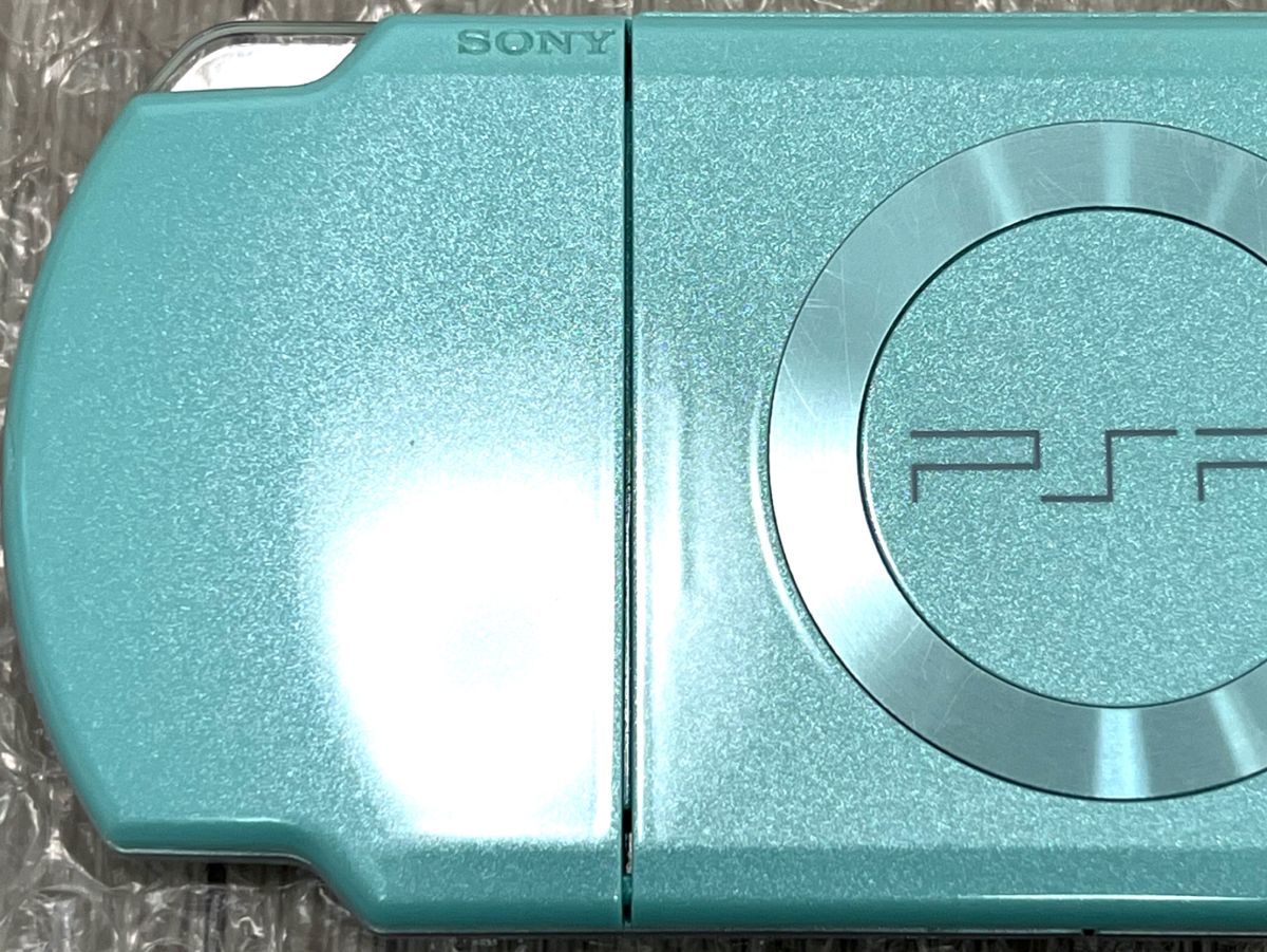 美品・画面無傷・動作確認済み〉PSP-2000 本体 ミントグリーン 美品・画面無傷・動作確認済み〉PSP-2000 本体 ミントグリーン