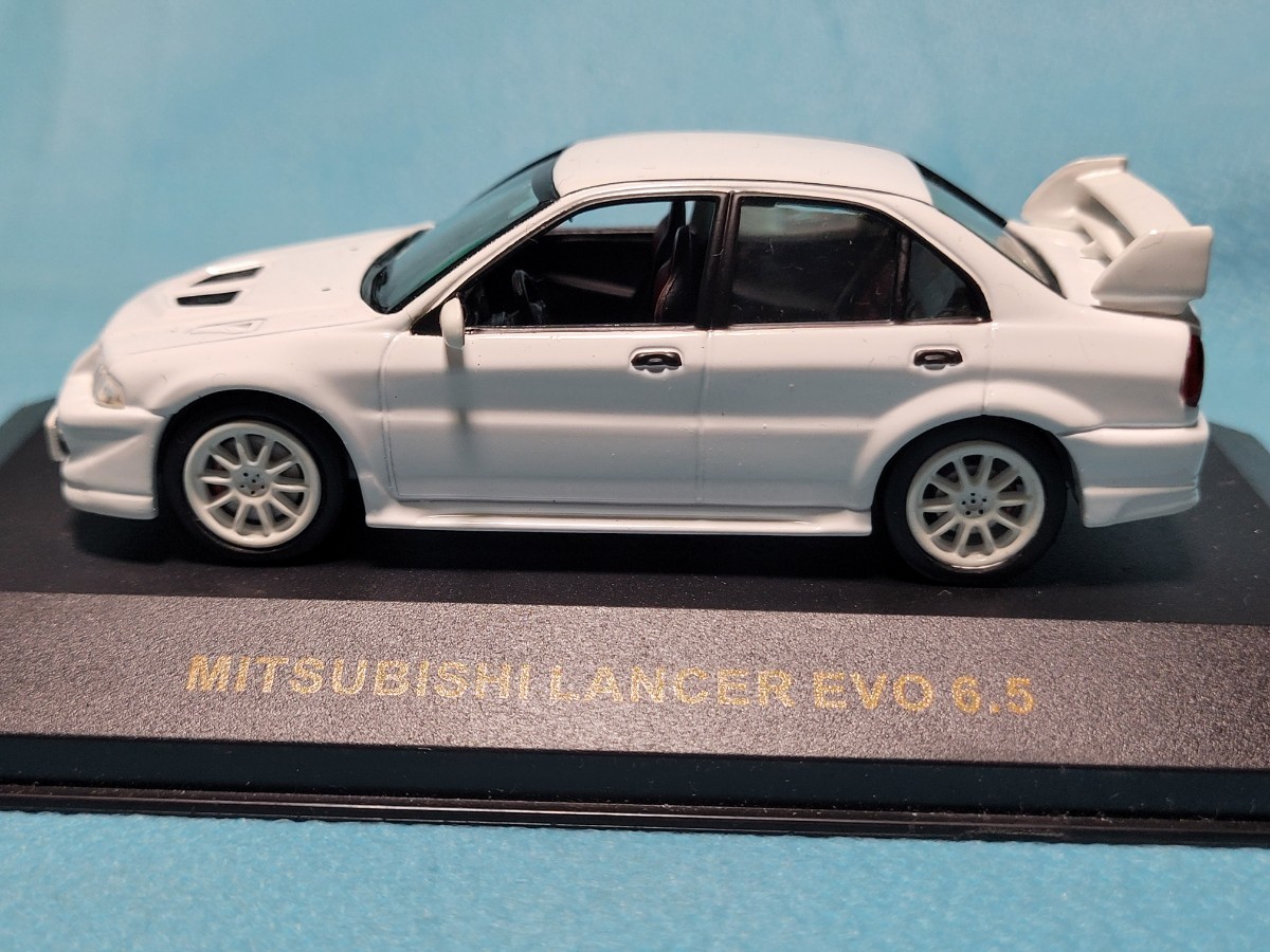 新品未展示　IXO MITSUBISHI LANCER EVOLUTION 6.5 1/43 白_画像1