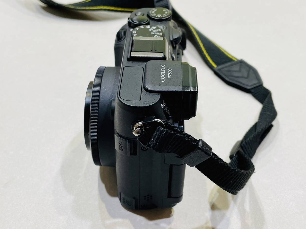 H5237 1円～ 【稼働品】 Nikon COOLPIX P7800 6.0-42.8mm 1:2-4 コンパクトデジタルカメラ 三脚付 充電器付 ケース付 SDカード付 説明書 _画像3