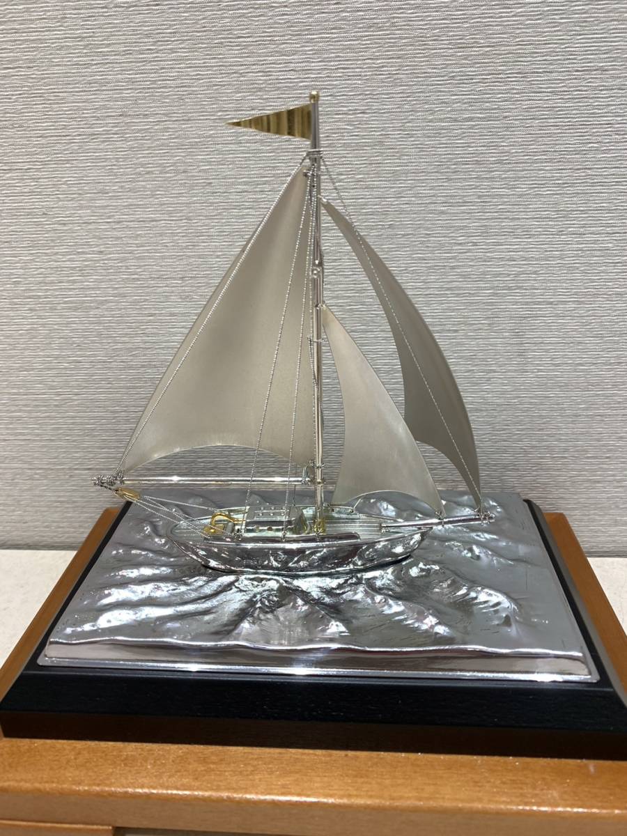Ｍ2846　銀製品 帆船 ヨット SILVER E.P 開場記念杯　準優勝 平成十五年 ガラスケース入り 置物 飾り_画像4