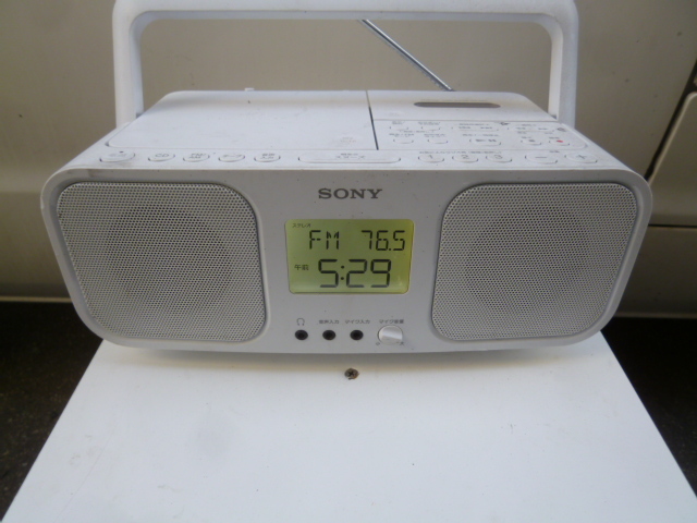 ★ sony CDラジオカセットレコーダー CFD-S401（W） ホワイト 通電テスト ok ジャンク扱い 大阪からAA2401 _画像1