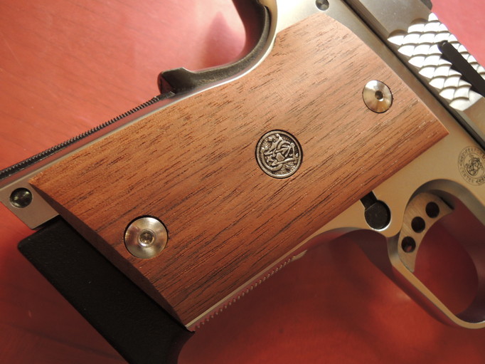 KSC　M945c用木製グリップ　自作　W６１_銃は付属いたしません