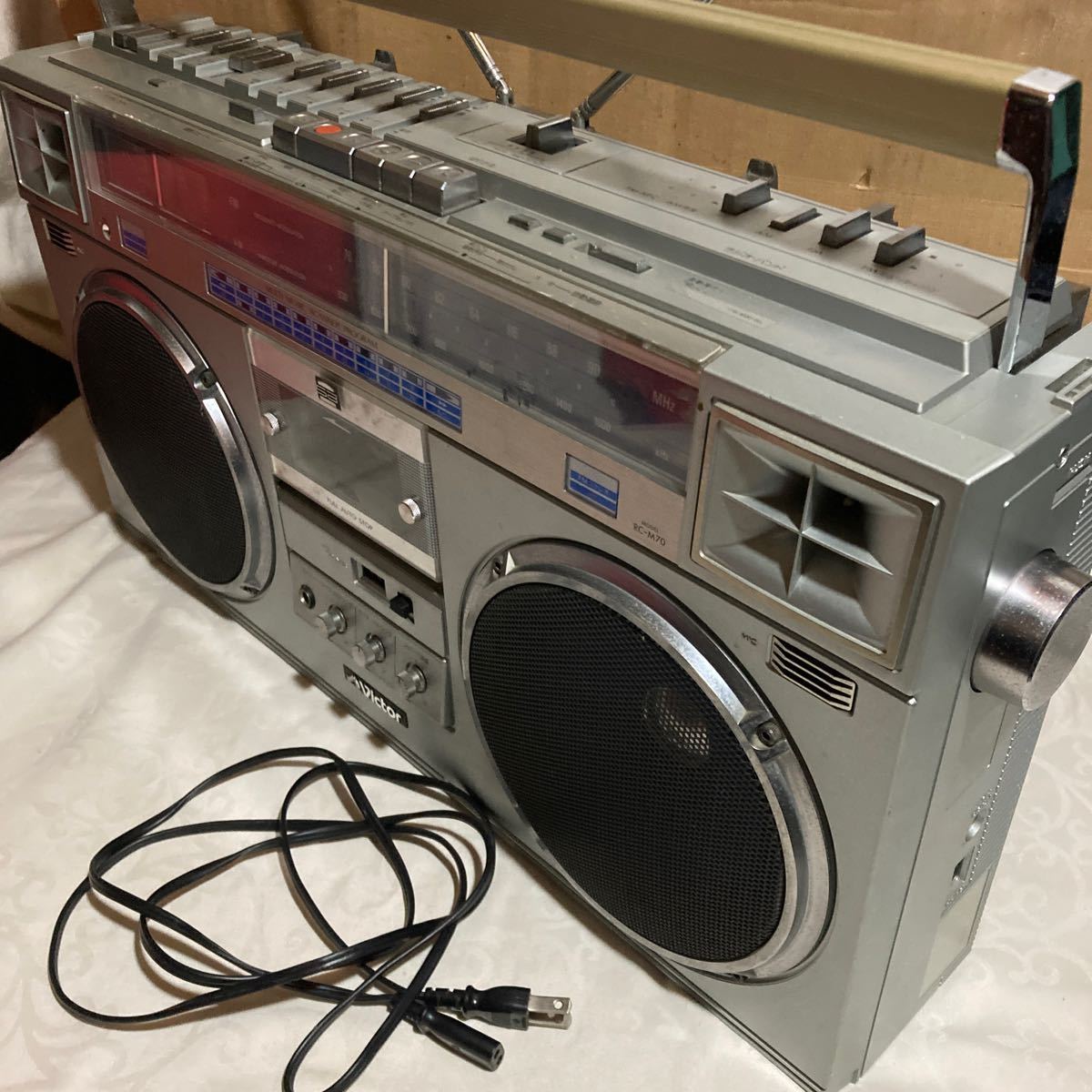 VictorビクターステレオラジオカセッターRC-M70 中古可動品　経年保管_画像3