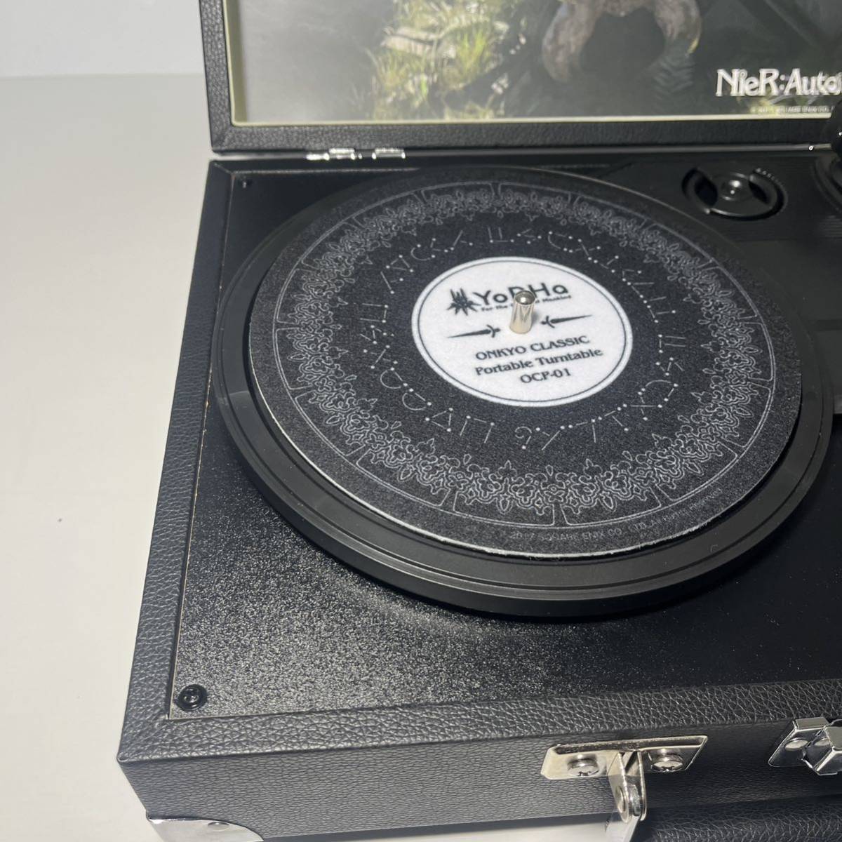 NieR:Automata collaboration turntable ONKYO OCP-01