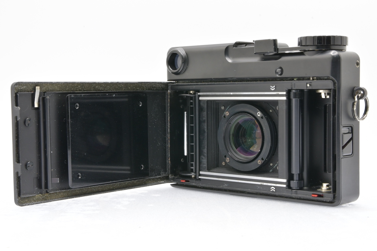 PLAUBEL makina67 / NIKKOR 80mm F2.8 マキナ プラウベル 中判フィルムカメラ 専用ケース付 蛇腹_画像3