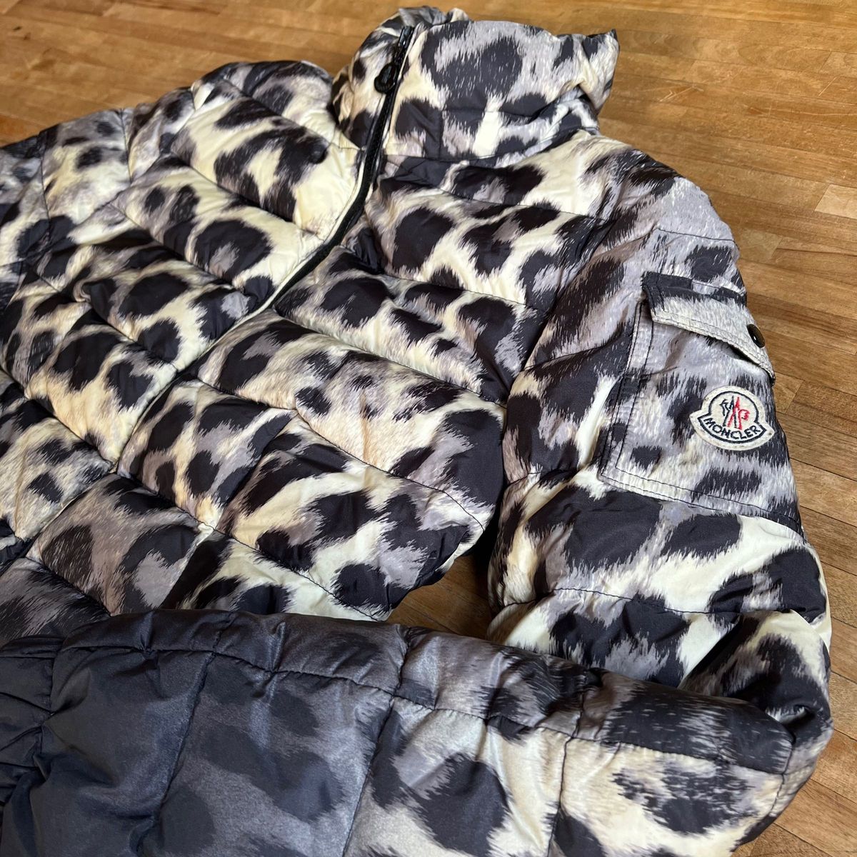 MONCLER モンクレール ARGENTEE アルジェンティ レオパード柄 MONCLER モンクレール ARGENTEE アルジェンティ レオパード柄