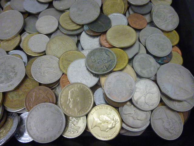 【MT16073a】外国硬貨 おまとめ 外国銭 硬貨 通貨 アジア ヨーロッパ その他無選別 約3.7㎏_画像8