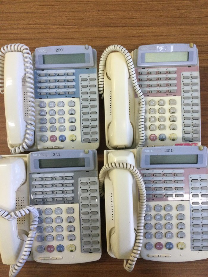 NEC　16ボタン標準電話機(白) ETW-16D-1D(SW)×3台＋ETW-16P-2D(SW)×1台 中古リユースビジネスフォン★本州送料無料★（管理番号1144）_画像1