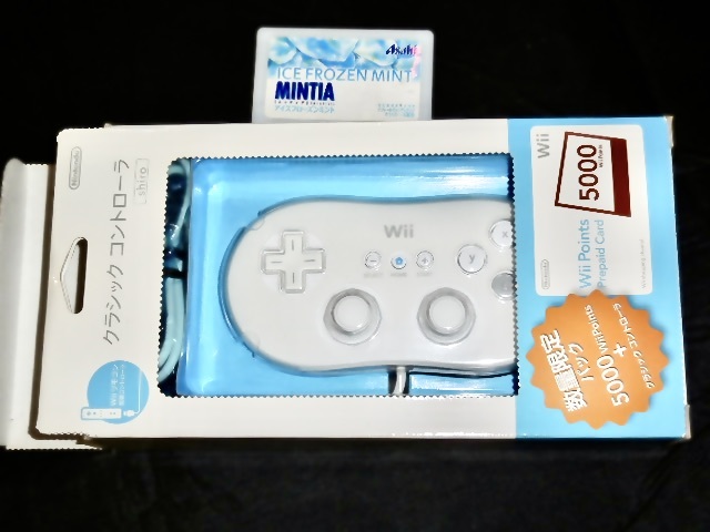 ニンテンドー Wii クラシックコントローラー プリペイド5000ポイント付 未使用品 任天堂 _画像1