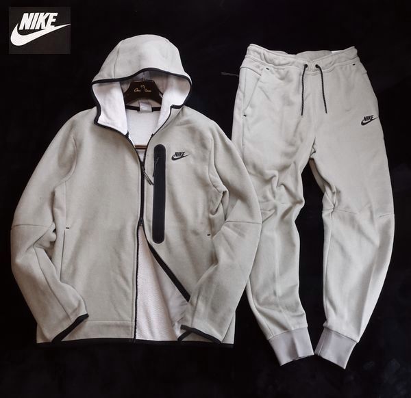 新品Ｌサイズ NIKE Tech Fleece ナイキ テックフリース 定価34,650円 上下 パーカー ジョガーパンツ 厚手 フリース 裏起毛 セットアップ_画像1