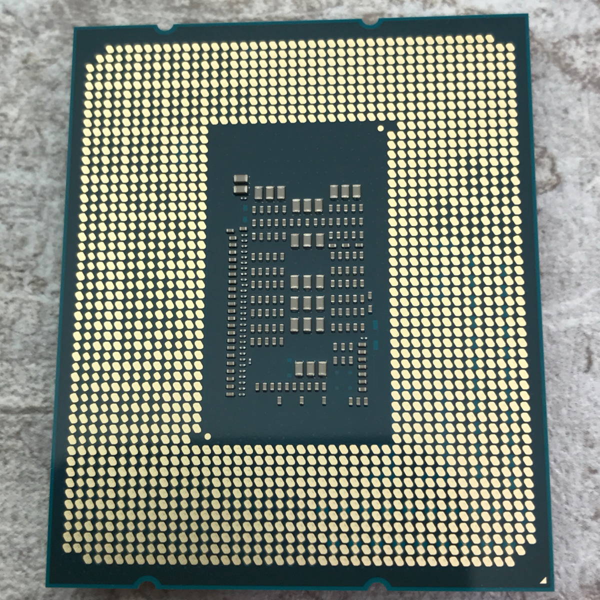 intel Core i3 12100F 4C8T LGA1700 CPUのみ グラフィック無し 動作確認済み_画像2