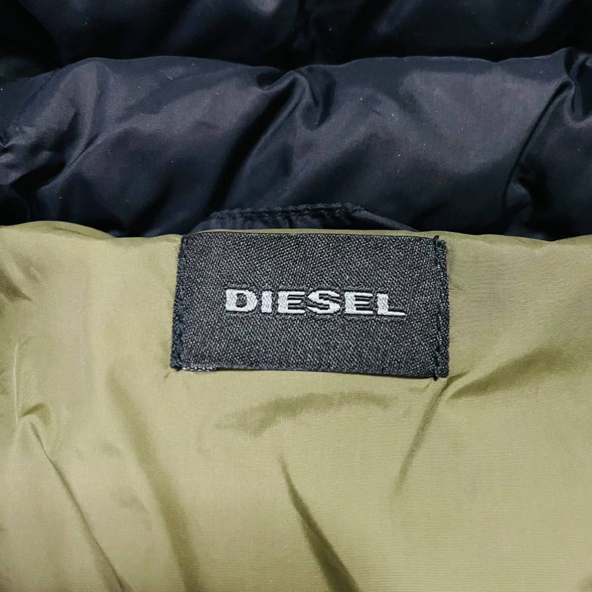 DIESEL ディーゼル ダウンジャケット ナイロンタフタ ブレイブマンロゴ M 黒 美品 ジップアップ ロゴプレート ブラック アウター ブルゾン_画像8