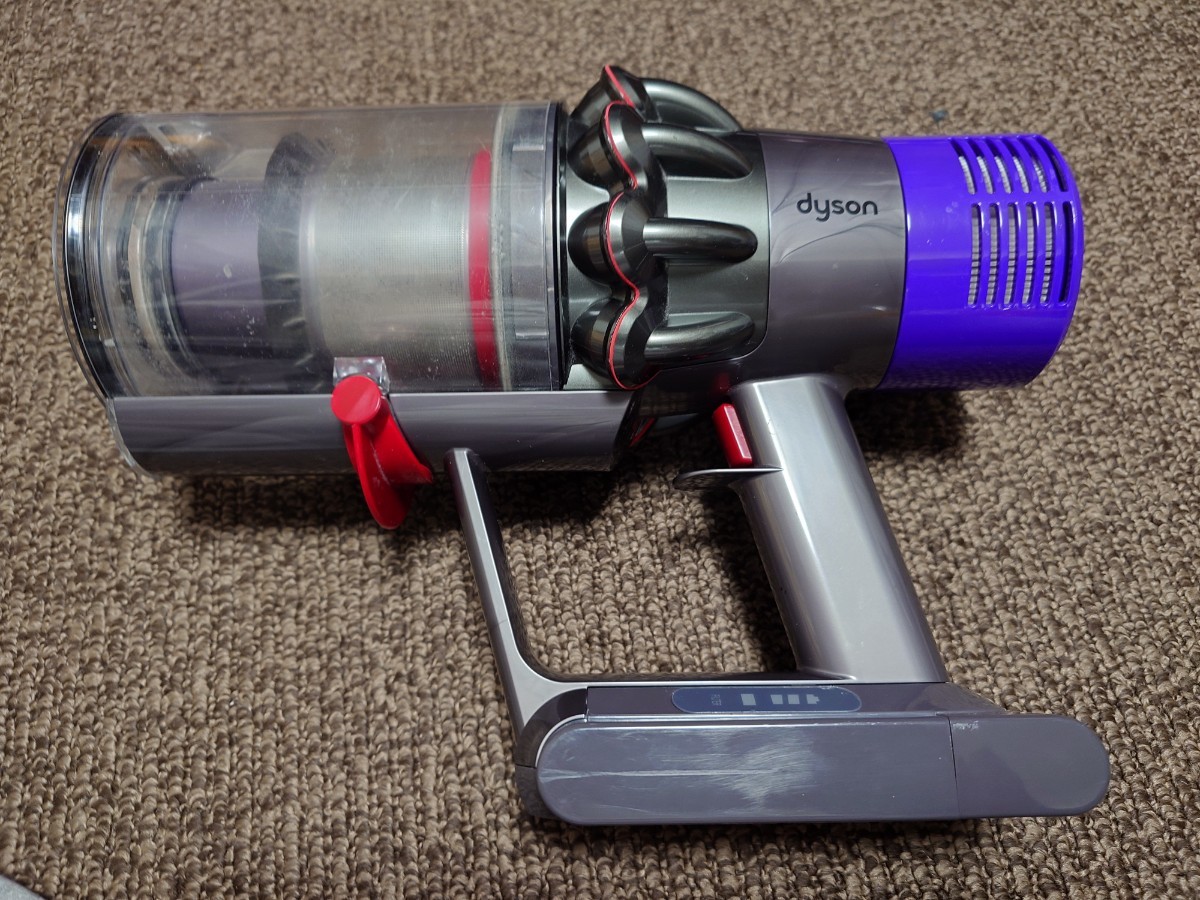 [ジャンク品]Dyson Cyclone V10 Fluffy（非動作品）_画像2