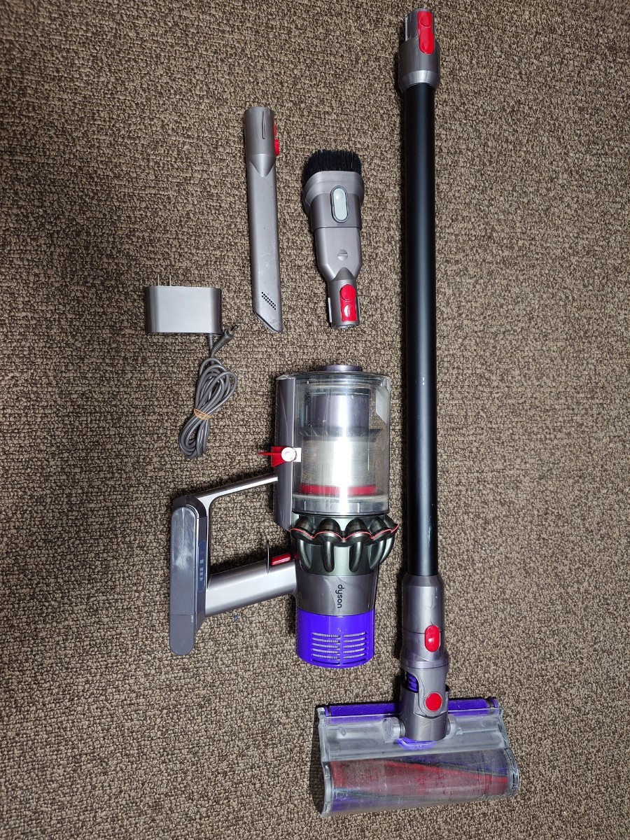 [ジャンク品]Dyson Cyclone V10 Fluffy（非動作品）_画像1