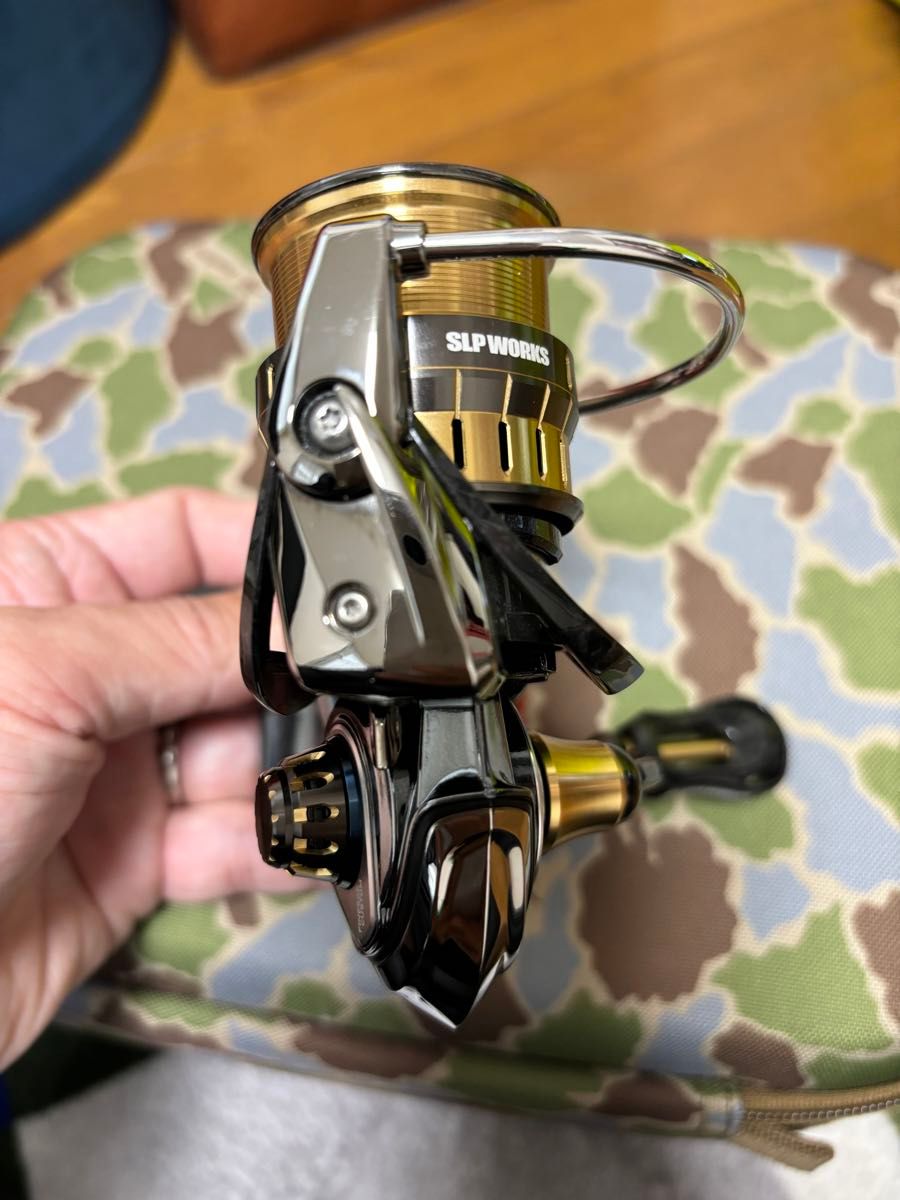 美品 18 イグジスト FC-LT2000S-H SLPカスタム ダイワ DAIWA 美品 18 イグジスト FC-LT2000S-H SLPカスタム ダイワ DAIWA