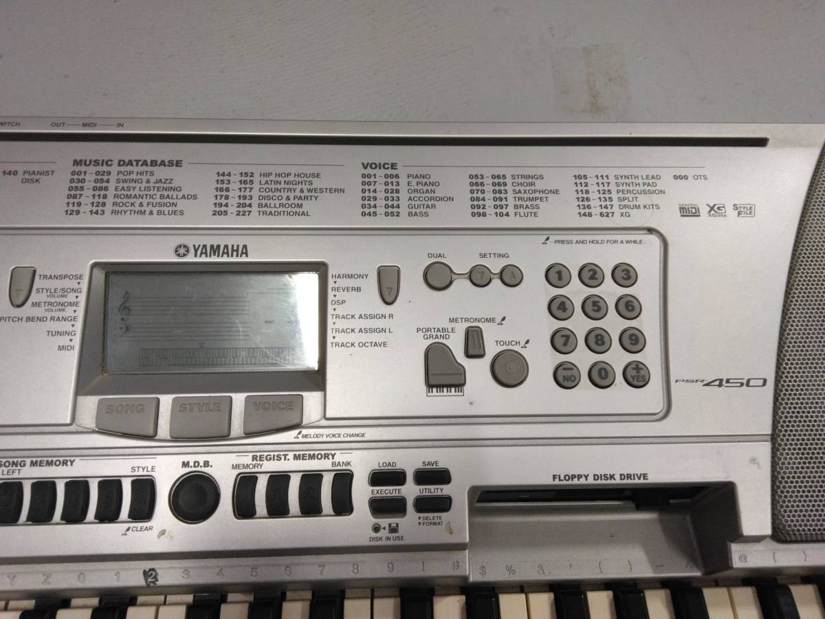 M712 棚17 現状品　YAMAHA　PSR450　電子キーボード　電子ピアノ　鍵盤楽器　1/18_画像2