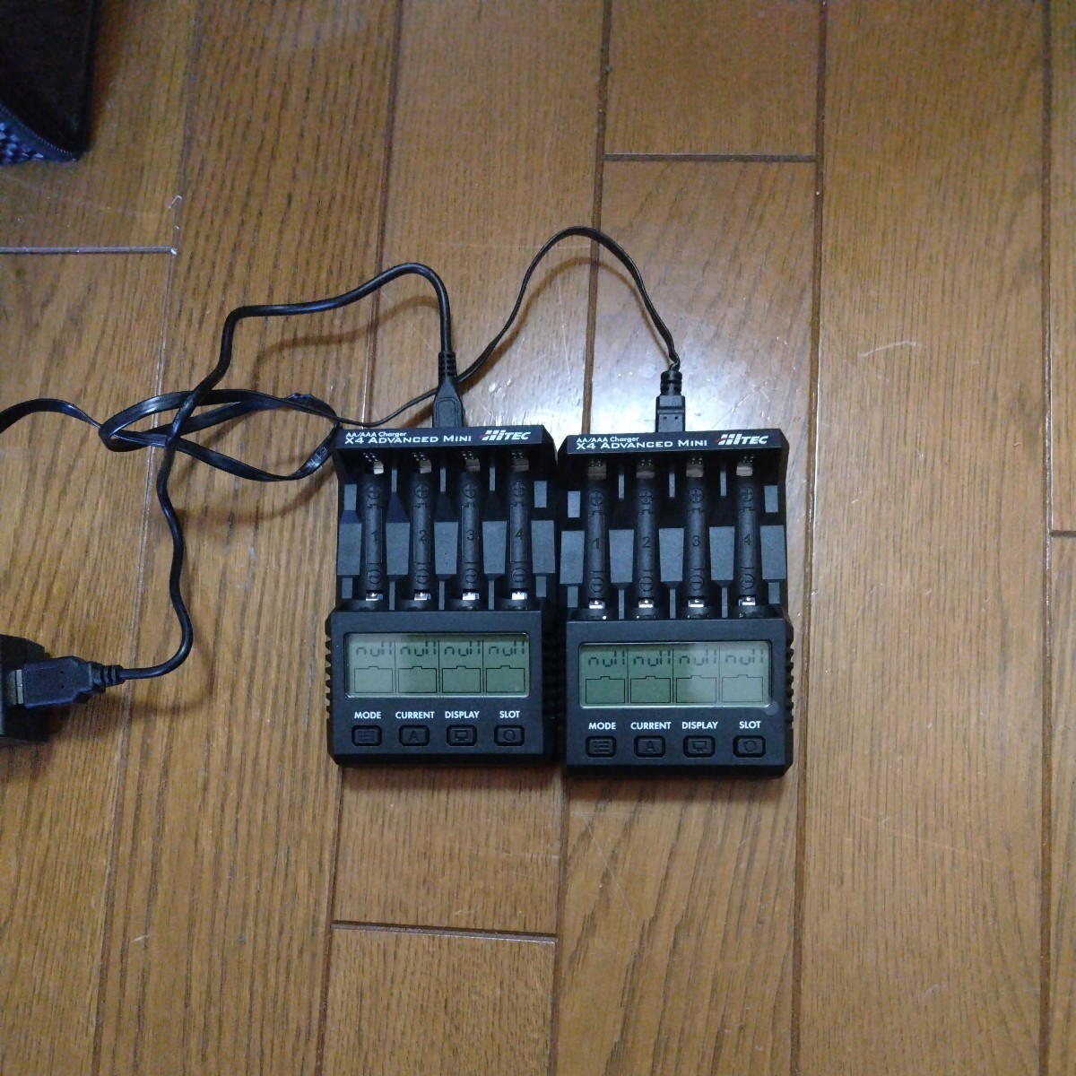 ハイテック AA/AAA Charger X4 Advanced Mini 2台_通電確認しました