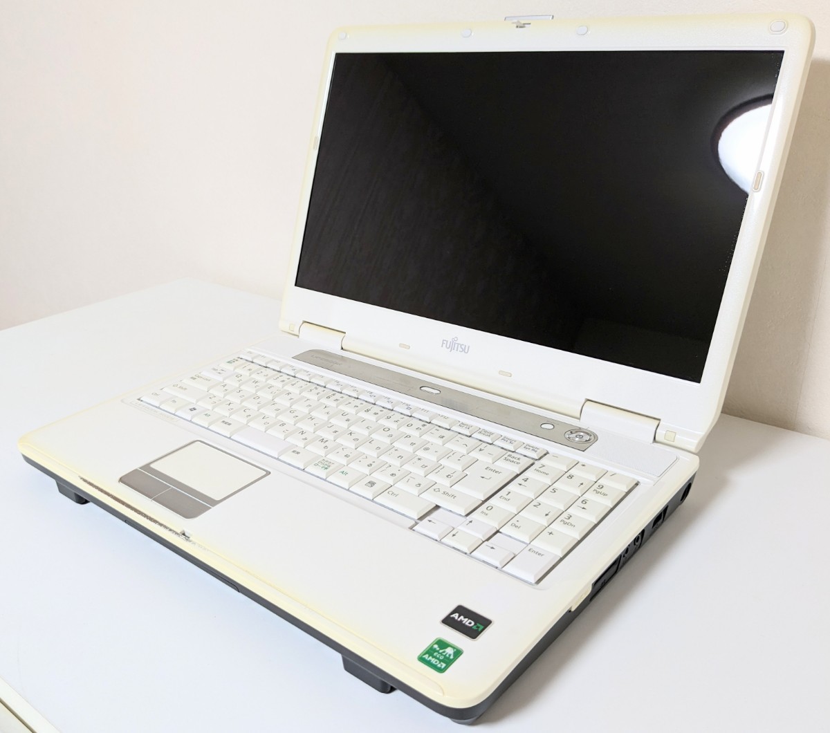 FUJITSU 富士通 LIFEBOOK AH520/1B notepc ノートパソコン Windowsノート 純正ACアダプター付きの画像3