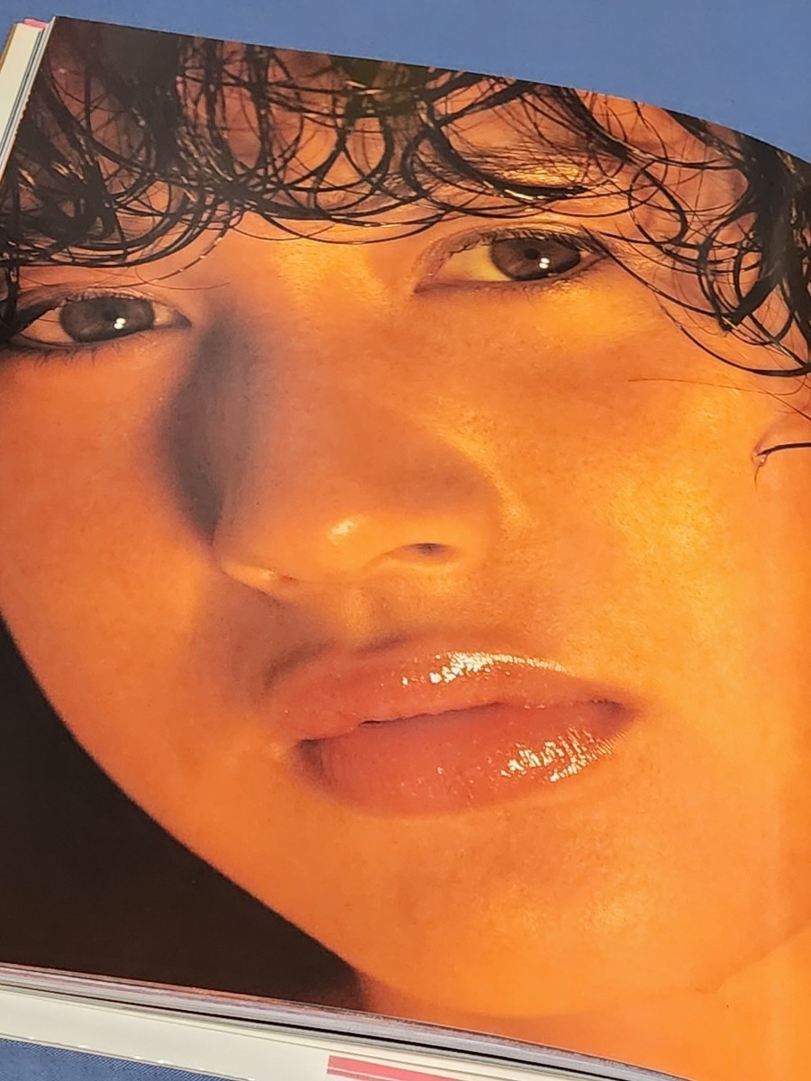 辻沢杏子　SEXY写真集　「胸さわぎ」　1985年初版本_画像1