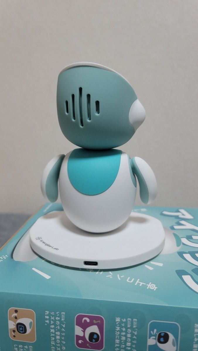 Action First アイリック Eilik 感情的知性を備えたデスクトップ Action First アイリック Eilik 感情的知性を備えたデスクトップ