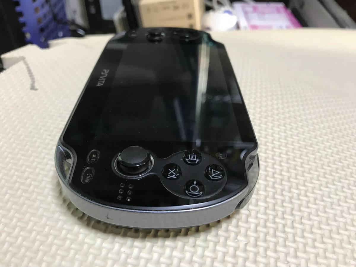 M1531 SONY ソニー PS Vita 3G/Wi-Fiモデル PCH-1100 メモリーカード16GB付　動作品　全国送料無料 _画像3