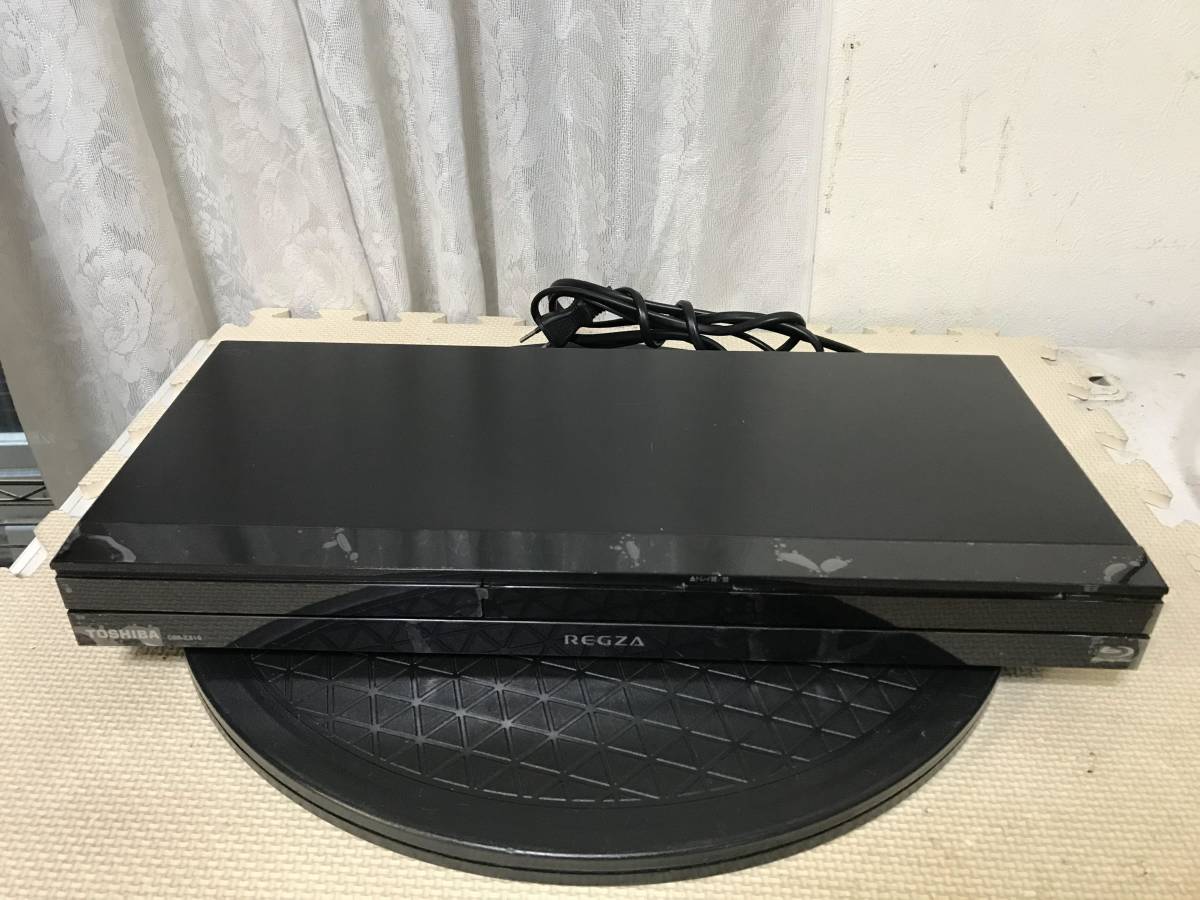 M1605 TOSHIBA 東芝 ブルーレイレコーダー REGZA DBR-Z310 動作品　全国送料無料_画像1