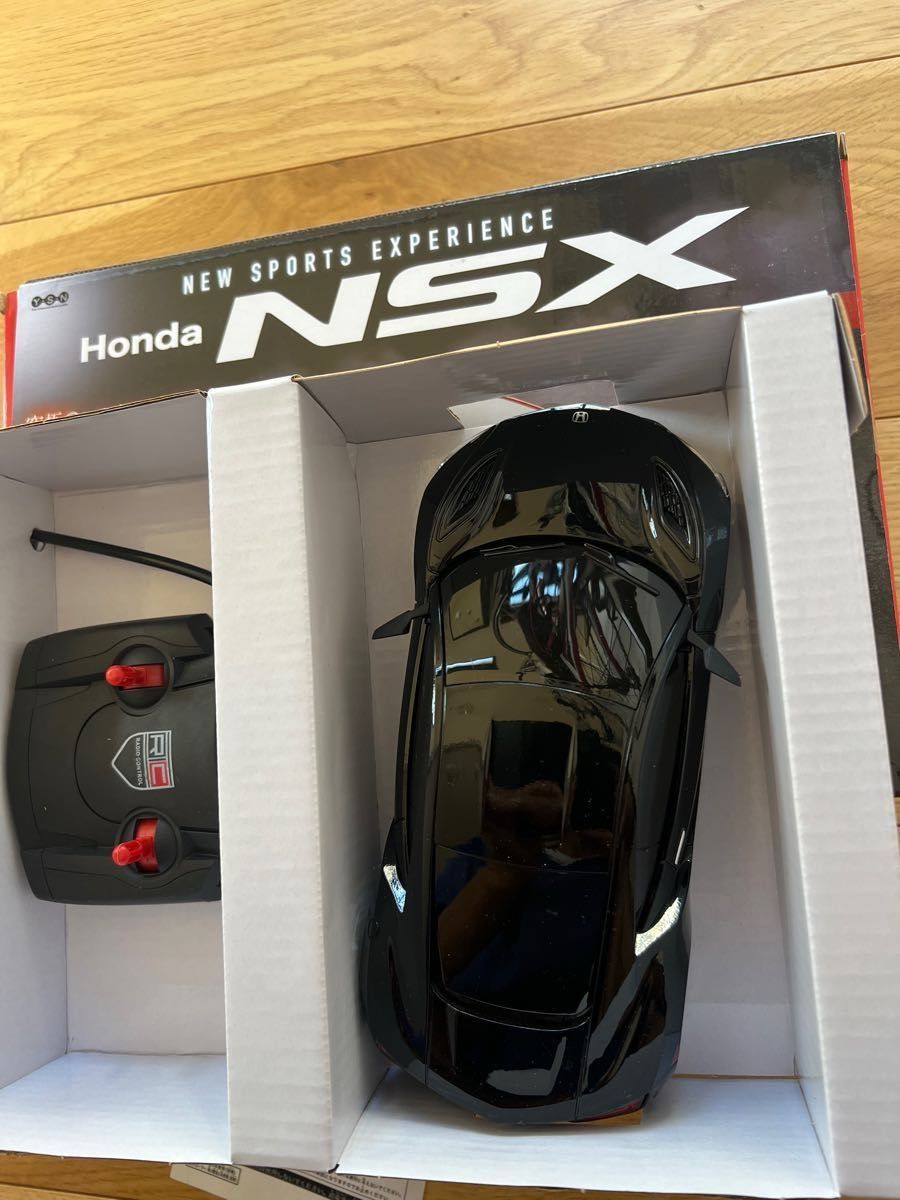 Honda 正規ライセンス　NSXラジコンカーのBLACKカラーです。