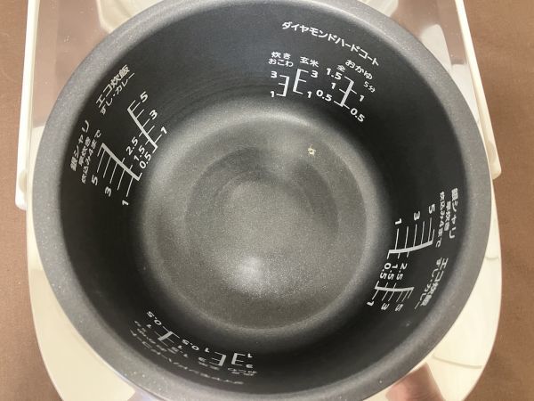 パナソニック 炊飯器 5.5合 IH式 大火力おどり炊き スノーホワイト SR-HX107-W_画像4