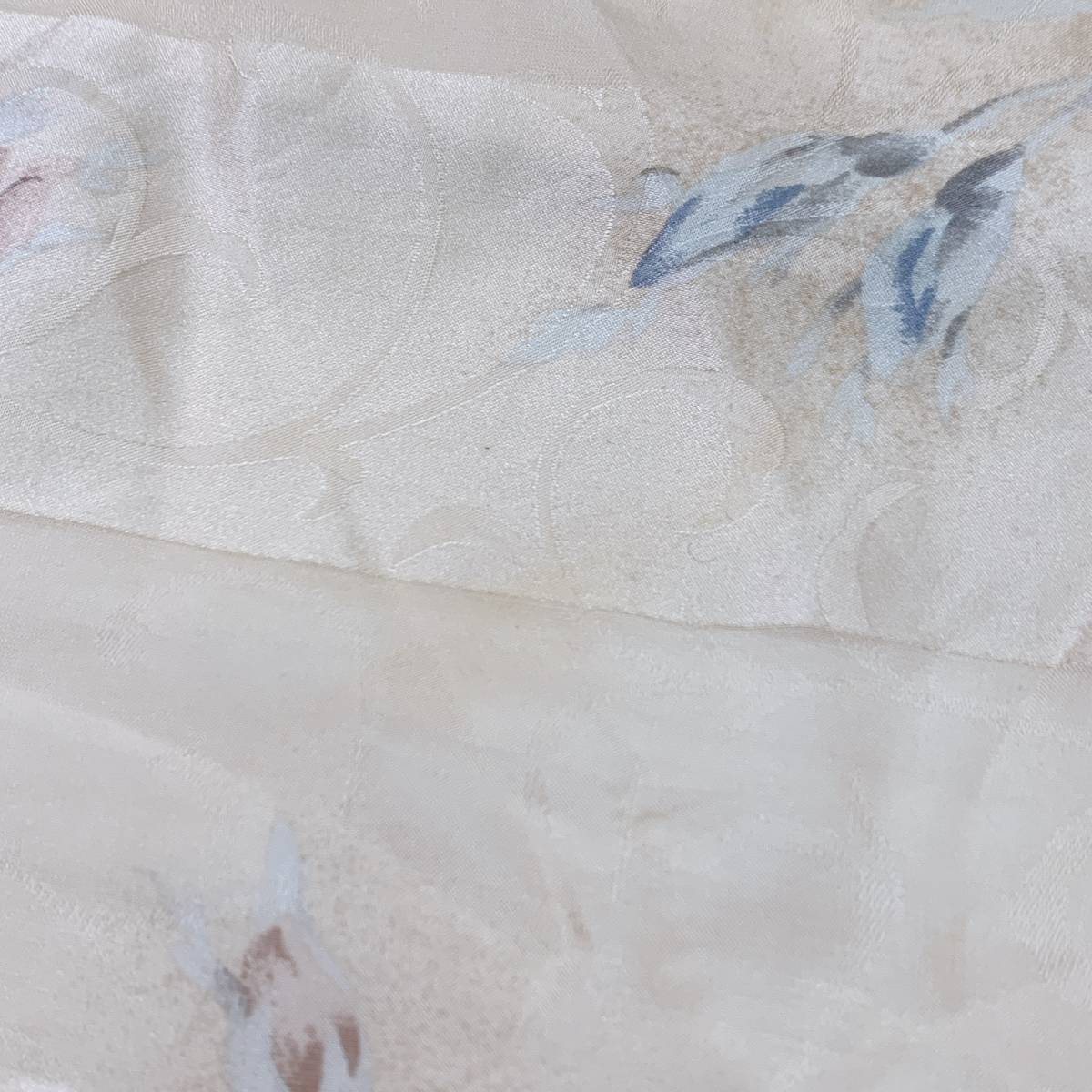 S1942 LUCIANO SOPRANI レディース スカーフ フェミニン ベージュ 花柄 上品 人気 エレガントガーリーチック 絹100％ 透け感 薄手_画像5