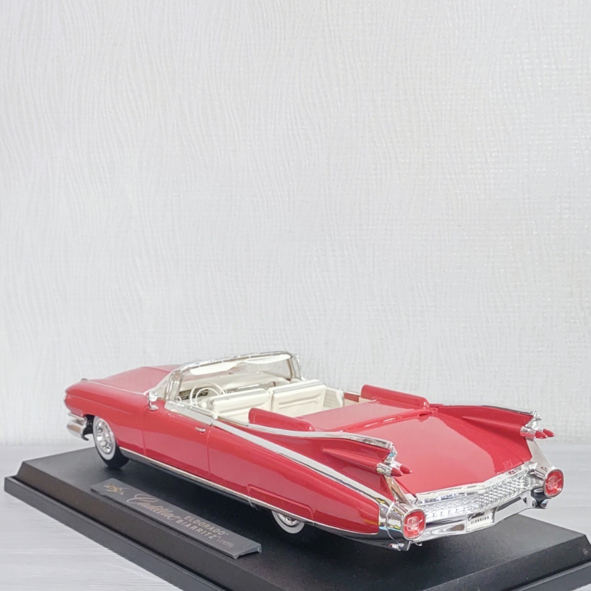 1/18 キャデラック エルドラド 1959 Cadillac ELDORADO ダイキャスト ミニカー 完成品 旧車 クラシック アメ車 アメリカン 雑貨_画像3