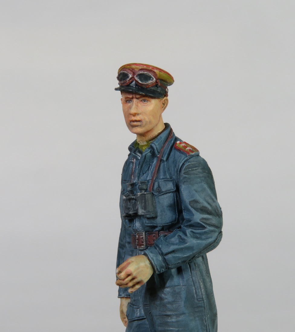 1/35　 ソビエト軍戦車兵 士官 青ツナギ　レジンキットフィギュア塗装済み完成品一体_画像6