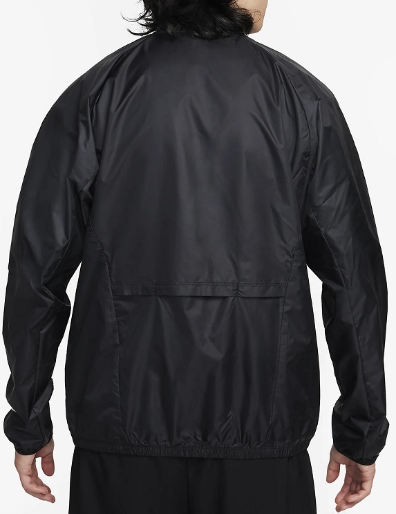 NIKE (ナイキ) 品名: ナイキ トラック クラブメンズ Storm-FIT ランニングジャケット M Lサイズ ブラック