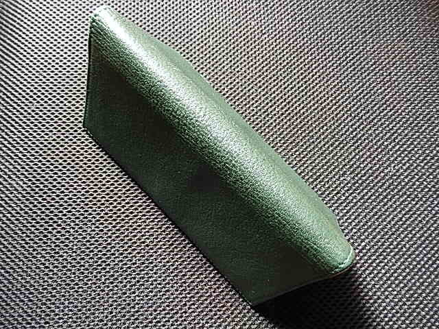 薄型長財布 かぶせ蓋 ２つ折り本革レザー グリーン(緑)系美品男女兼用 の画像5