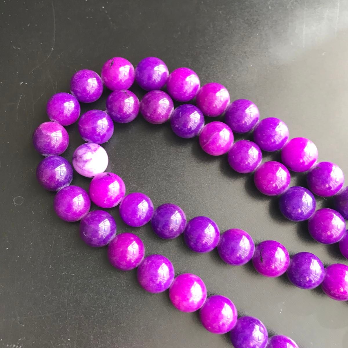 紫色.スギライト10ｍｍ玉.癒し.ネックレス