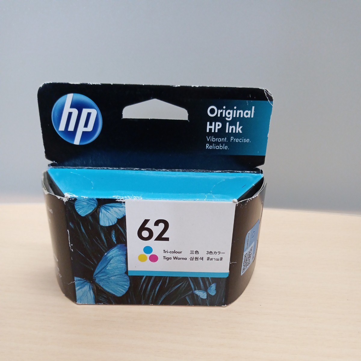 y011121r HP HP62 純正 インクカートリッジ カラー C2P06AA 純正品 インク_画像1